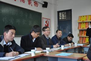 公司领导深入兽医系进行员工工作考评