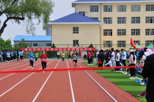 记兽医系2018年运动会掠影  ---恰同学少年 风华正茂